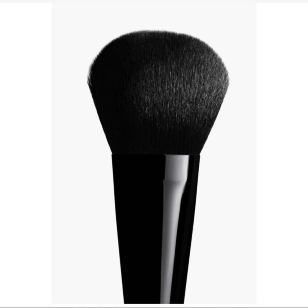 Chanel Nº 110 Blush Brush LES PINCEAUX DE CHANEL
    ~NEW~ - Picture 4 of 10